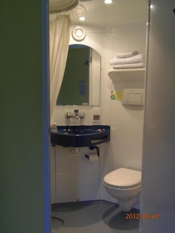 Fasthotel Geneve Gex Room photo